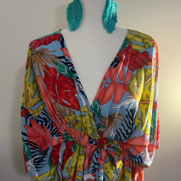 Tunic Floral Cover Up - Picture 2 of 9